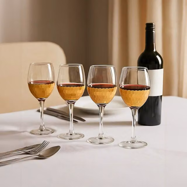 Orsina Set of 4 Geometric Ribbed Wine Glasses with Gold Metallic Strip, Transparent and Gold – 5