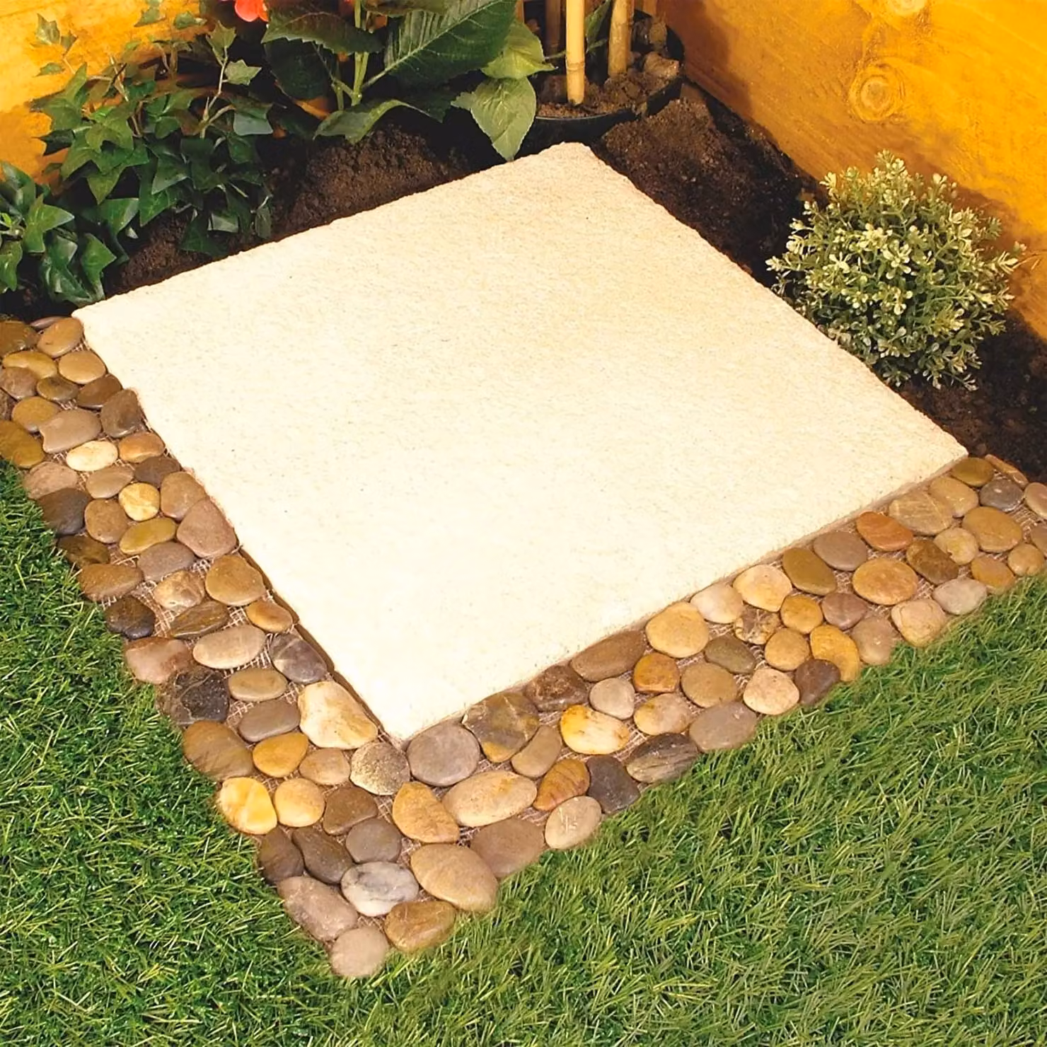 mysmartbuy 4-Pack Natural Stone Pebble Edging Strips in Brown and Multicolour, W/H: 30 x 10 cm each – 4