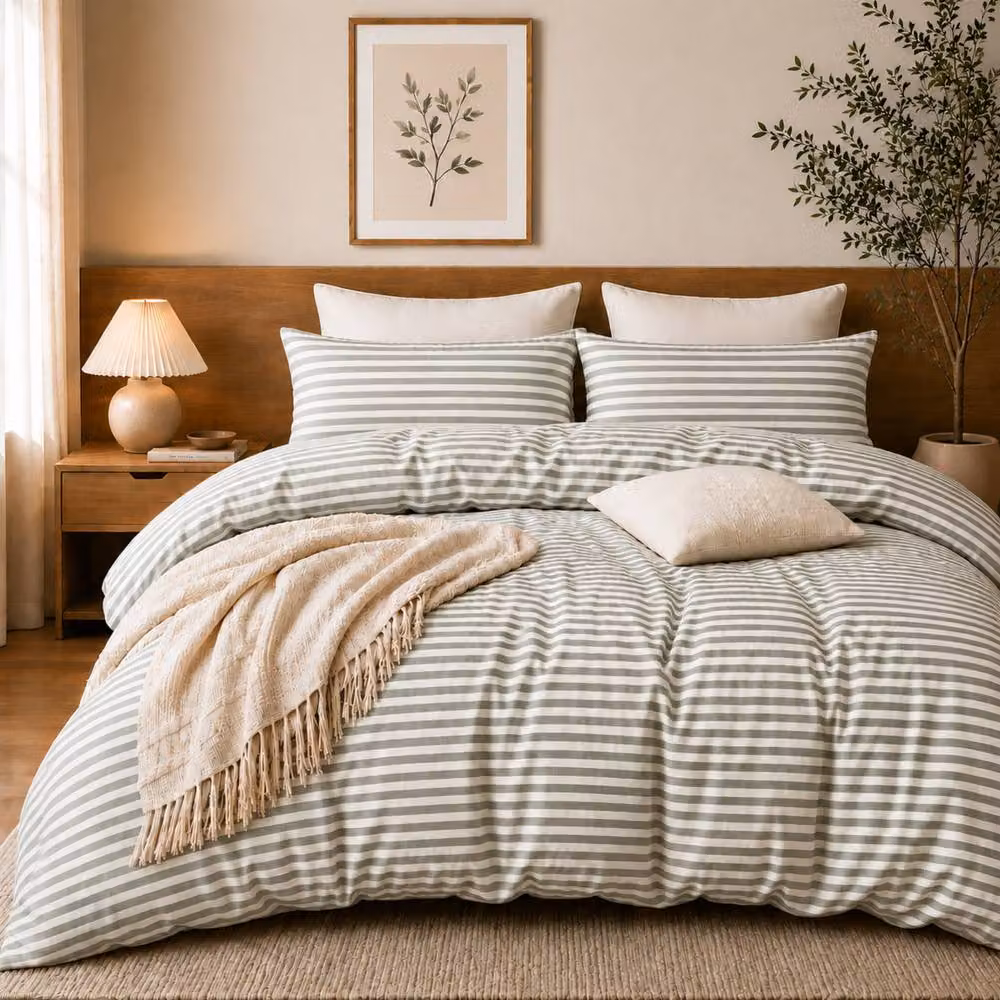 Pamposh Reversible Grey Pin Stripe Microfibre Duvet Cover and Pillowcase Set, W/D/H: 200 x 200 x 180 cm – 2