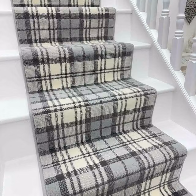 runrug Tartan Stair Runner Carpet in Grey, W: 60 cm x L: 660 cm