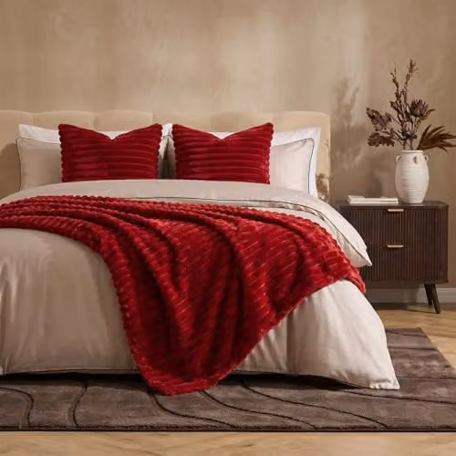 OHS Ribbed Faux Fur Fleece Throw Blanket in Red, W/D/H: 125 x 150 cm – 5