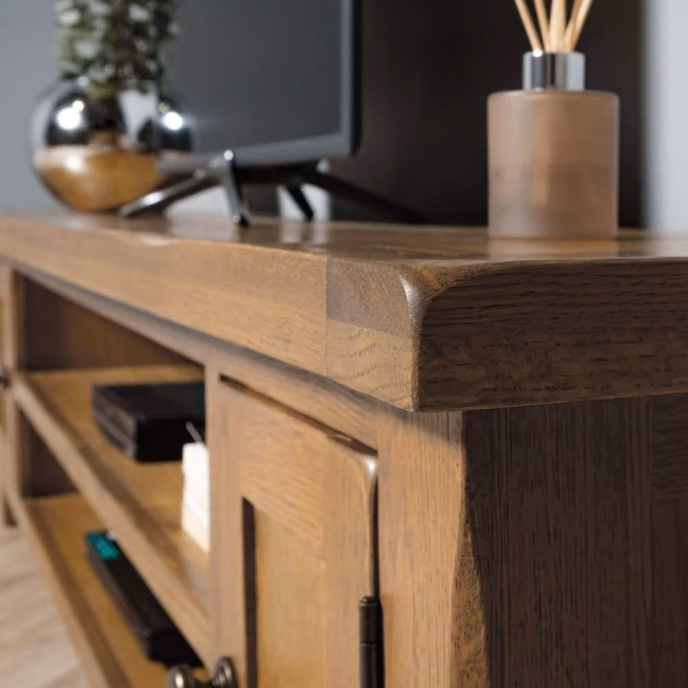 Elm Home And Garden Rustic Oak Large Wide Screen TV Media Unit in Light Oak, Width: 180 cm – 5