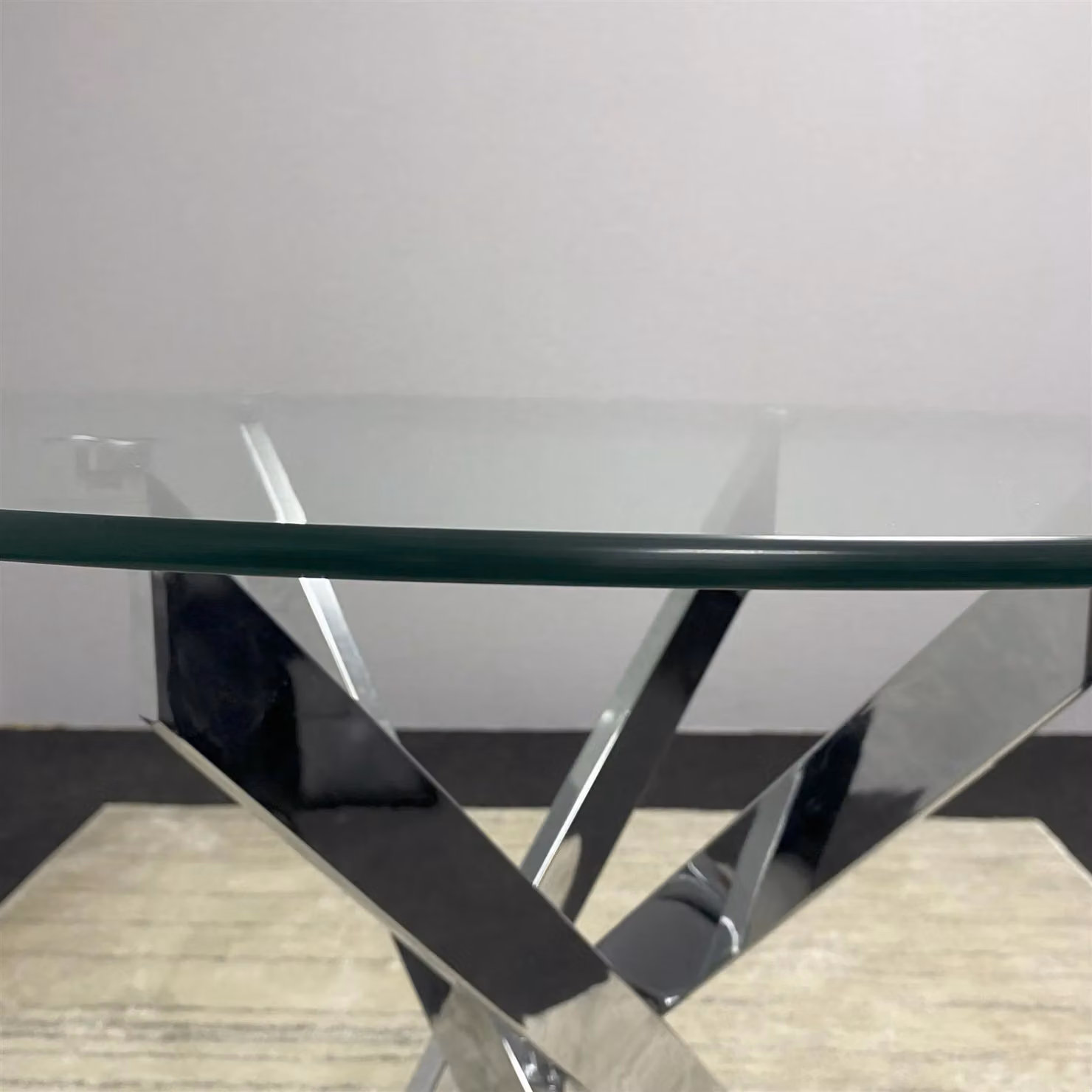 Kosy Koala Round Glass Dining Table with Chrome Legs in Transparent – 2