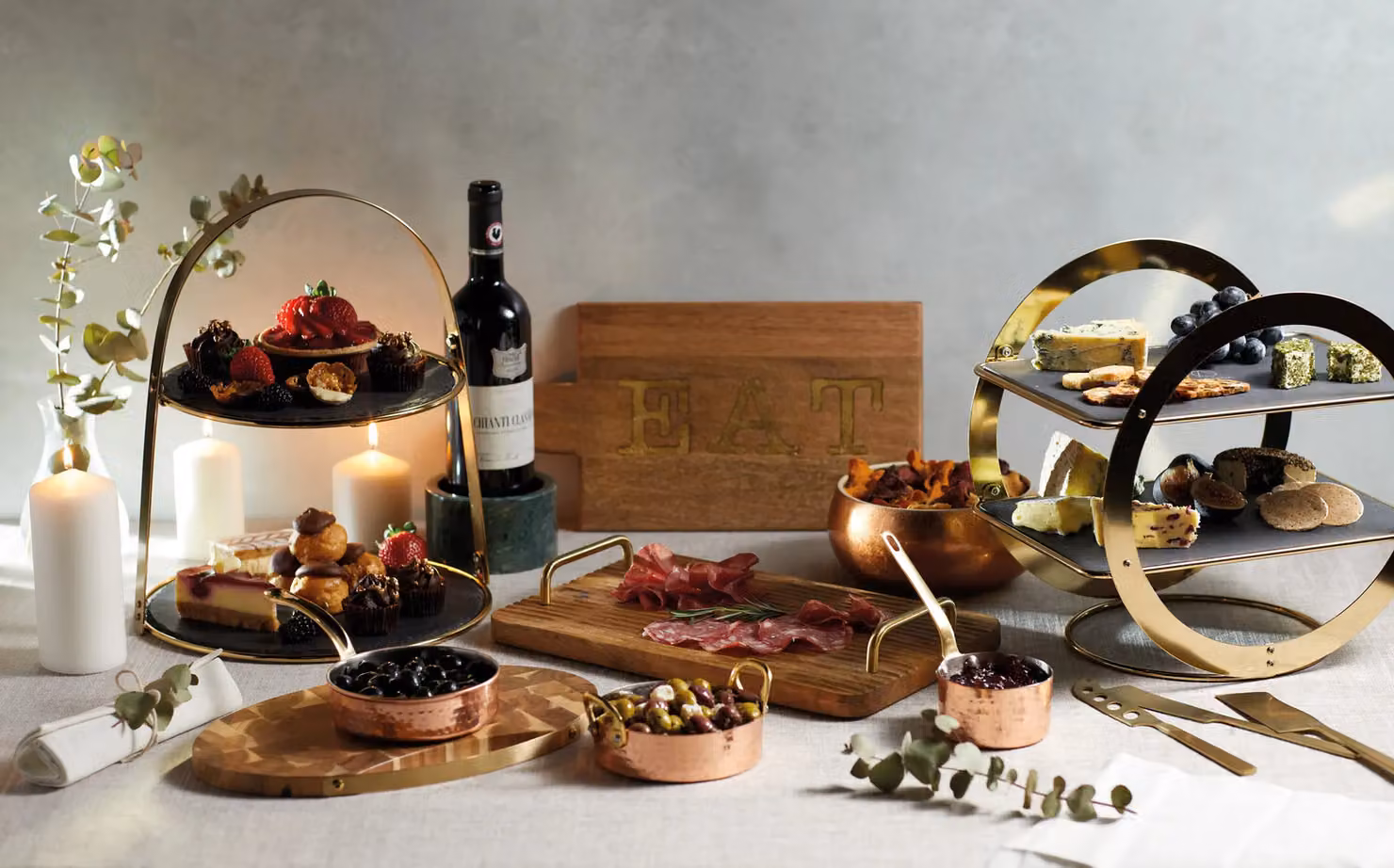 Artesa Black Slate and Brass 2-Tier Round Geometric Serving Stand – 2