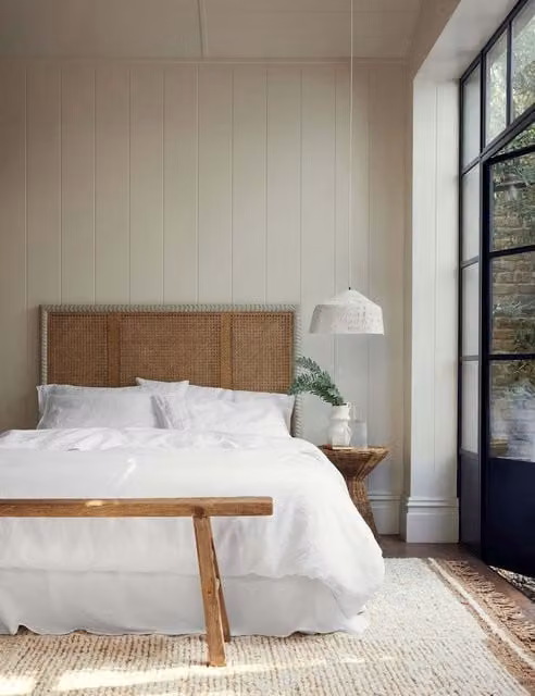 Piglet In Bed Pure Linen Duvet Cover in White