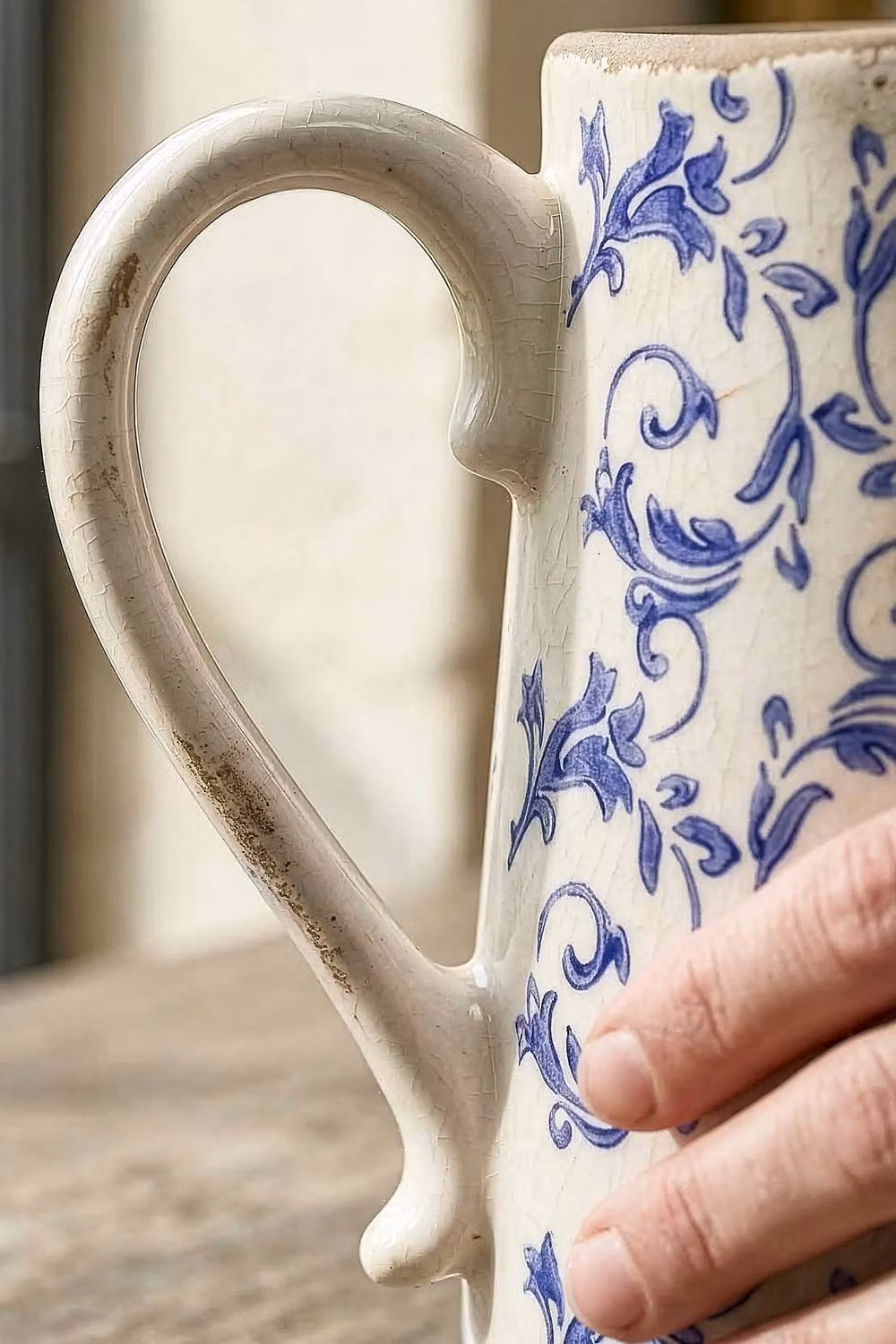 Dibor Set of 2 Solene Blue Botanical Ceramic Pitcher Jugs in Cream and Beige – 4