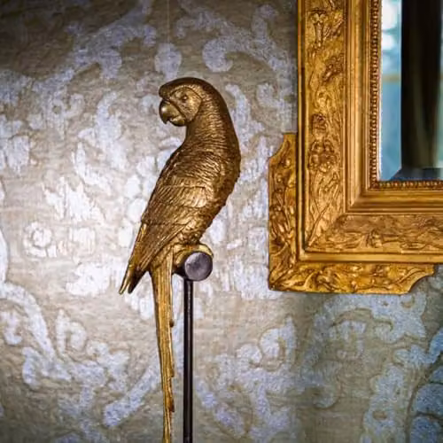 Madison & Mayfair Art Deco Gold Parrot Statue on a Black Metal Stand, H 32.7 cm x W 12.4 cm x D 12.7 cm – 6