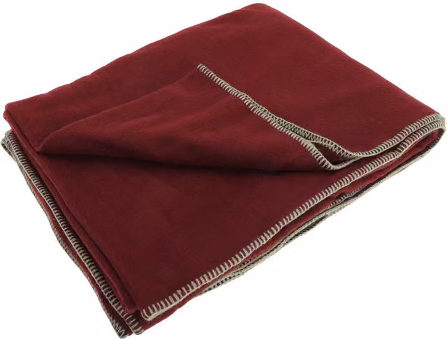 Result Plain Warm Outdoor Fleece Blanket in Red