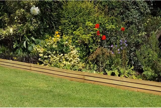 Forest Garden Slatted Edging in Black or Brown, 60 cm