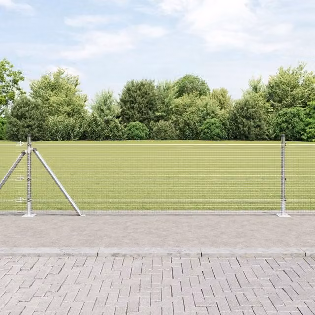 Berkfield Home Galvanised Steel Welded Wire Fence with 7 Flanged Posts, Silver, W: 10 m, H: 0.6 m – 1