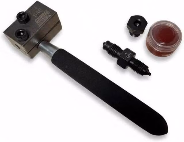 Nordara 3/16" SAE Hand Held Double Flare Brake Pipe Kit in Black