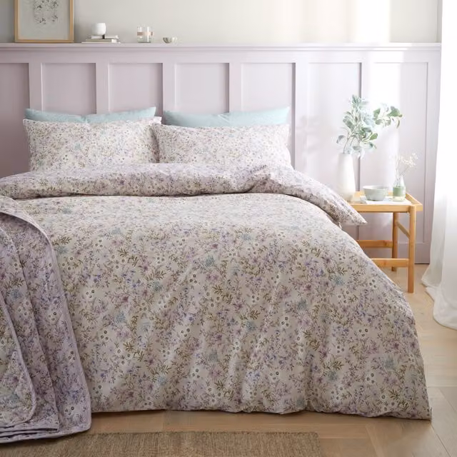 Bianca Ditsy Floral Reversible Cotton Percale Duvet Cover Bedding Set in Lilac Purple