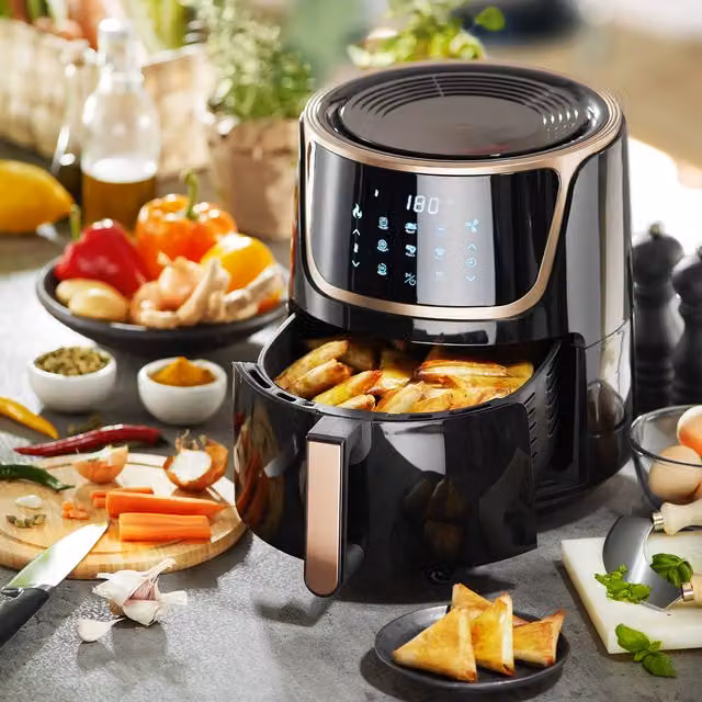 Tectake Mika Hot Air Fryer with 8.5 Litre Capacity in Black