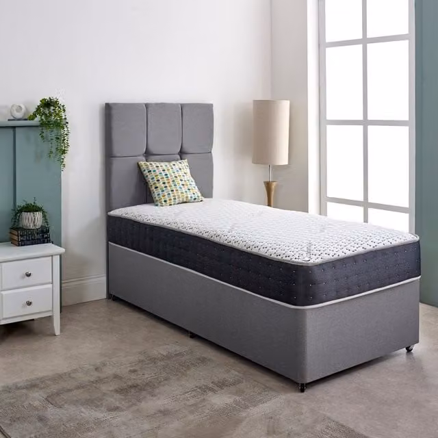 Starlight Beds Alpaca Silk Pocket Spring Rebound Wool and Cotton Mattress in Black Star and Grey, W: 180 cm, D: 200 cm