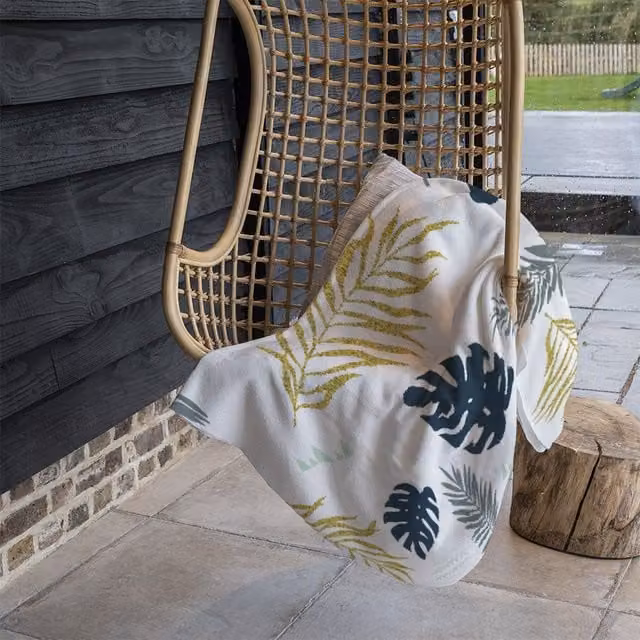 Benjamin Tate Design Floral Fleece Blanket in Gold, Blue and Sand, W/D/H: 120 x 150 cm – 1