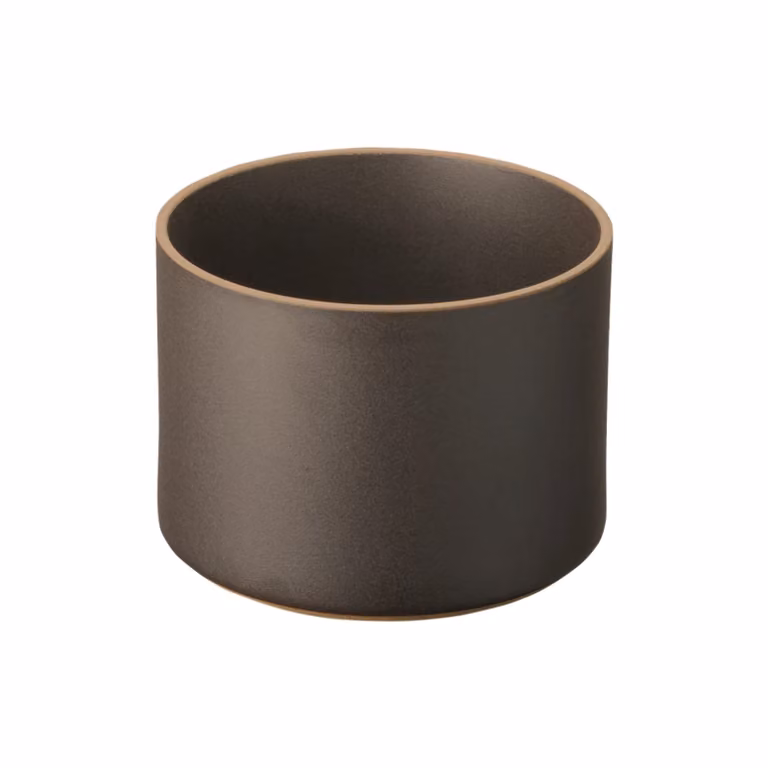 Hasami Porcelain Large Round Tabletop Planter in Matte Black, W/D/H: 14.5 x 14.5 x 10.6 cm