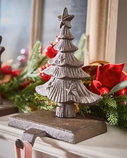 Dibor Set of 2 Antique Brown Metal Christmas Tree Decor Stocking Holders