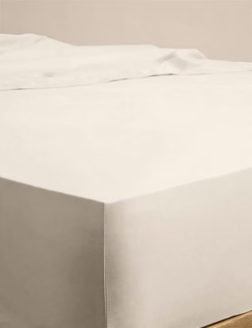 M&S Egyptian Cotton Deep Fitted Sheet in Cream, W/D/H: 200 x 200 x 30 cm