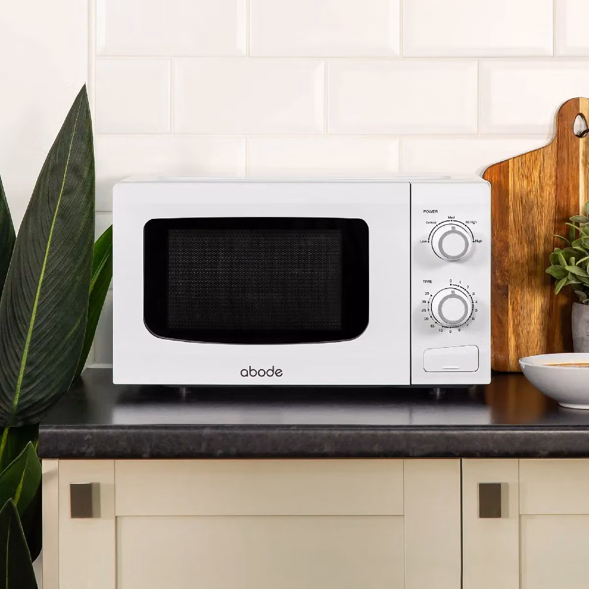 Abode AMM2001-M 20 Litre 700W Manual Solo Microwave in White – 3