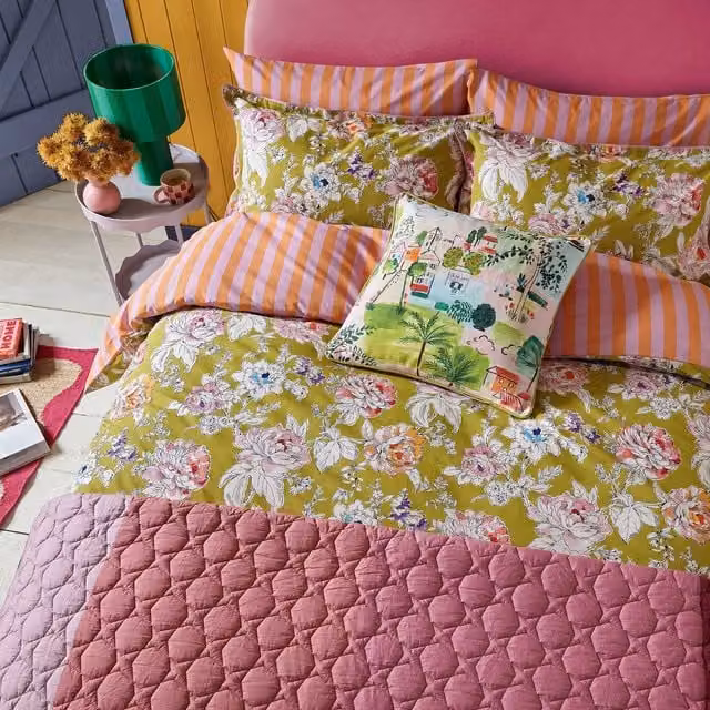 Land & Shore Peony Super Kingsize Reversible Cotton Duvet Cover and Pillowcase Set, Multicolour Floral