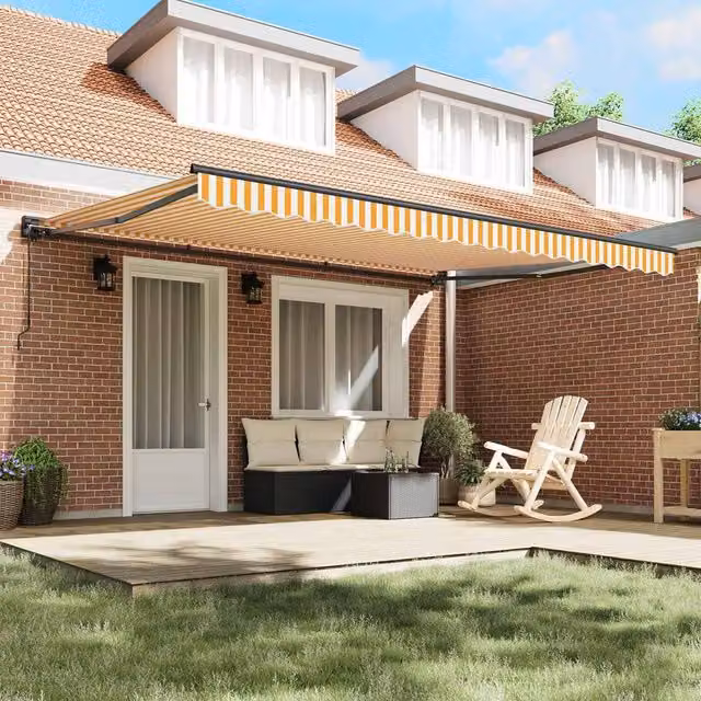Berkfield Home Manual Retractable Folding Arm Awning in Orange and White, W: 450 cm, D: 300 cm