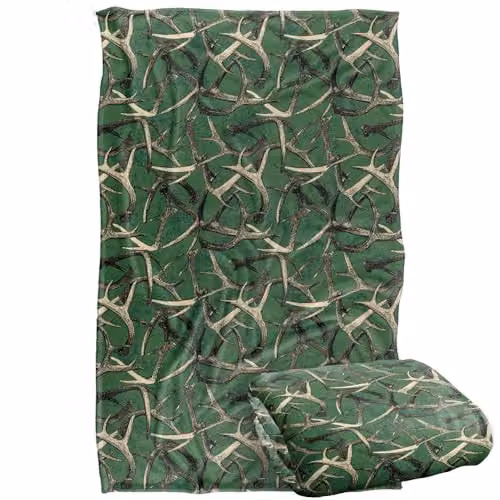 JQ Licensing Deer Antlers Hunting Pattern Super Soft Fleece Throw Blanket, W/D/H: 91 x 147 cm, Multicolour – 1