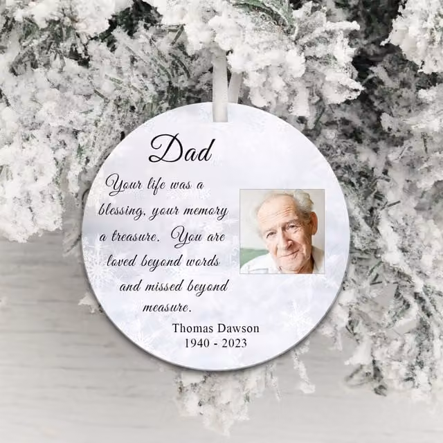 Uniqueful Personalised In Memory Photo Decoration White Round Hanging Pendant with Text Lettering and Snowflake Design