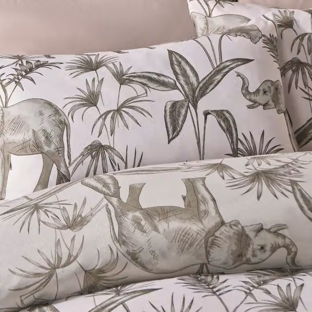 OHS Safari Animal Graphic Duvet Cover and Pillowcase Set in Green and White, W: 180 cm, L: 200 cm