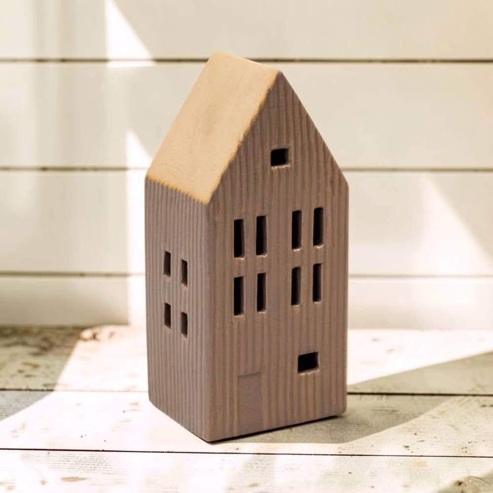 Four Candle Rustic Ribbed Ceramic LED House in Medium Grey with Sand Roof, H: 17.5 cm, W: 17.5 cm, D: 6.5 cm – 2