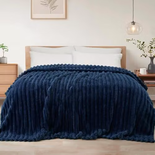 DYZI Supersoft Ribbed Jacquard Fleece Throw Blanket in Blue, Polyester Plush Blanket for Sofa and Bed