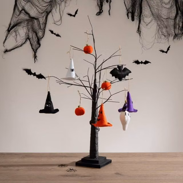 Scottish Everlastings Ltd Multicolour Felt Hanging Halloween Decorations with Twig Tree featuring Ghost, Animal, Pumpkin and Witch Hat Pendants