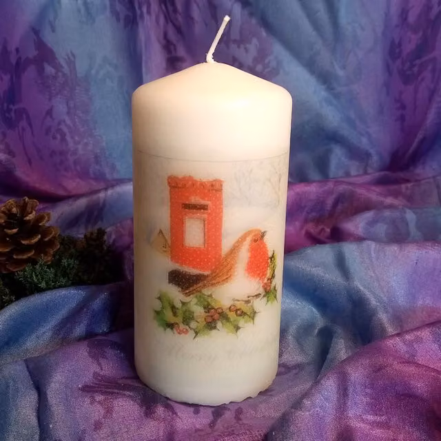 Viki Christmas Robin Pillar Candle, White, Set of 3