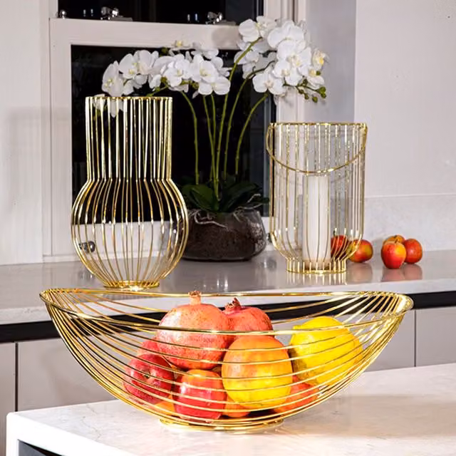 Madison & Mayfair Art Deco Style Large Geometric Metal Wire Bowl in Gold, W/D/H: 35.5 x 35.5 x 13.5 cm