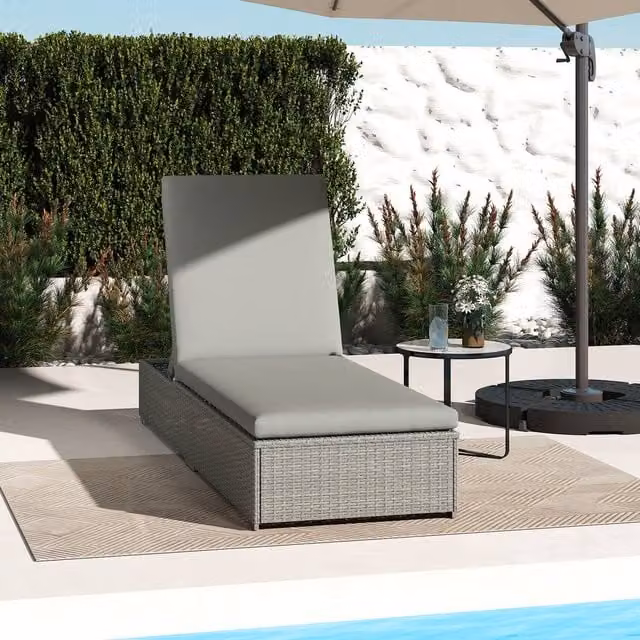 OUTSUNNY Adjustable Rattan Sun Lounger in Light Grey, W: 190 cm, D: 60 cm, H: 60 cm – 1