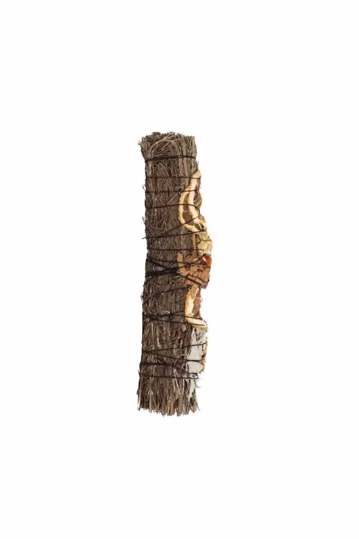 KDMD 9in Ritual Wand Smudge Stick with Rosemary, Palo Santo and Red Jasper in Red and Multicolour – 2