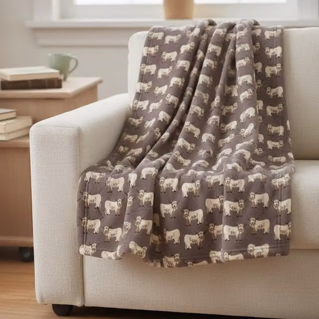 HomeSpace Direct Fluffy Brown Fleece Highland Cow Animal Print Throw Blanket