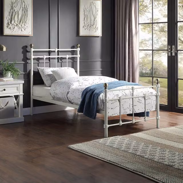 SlumberWorx Classic Metal Bed Frame in White, W/D/H: 90 x 190 cm