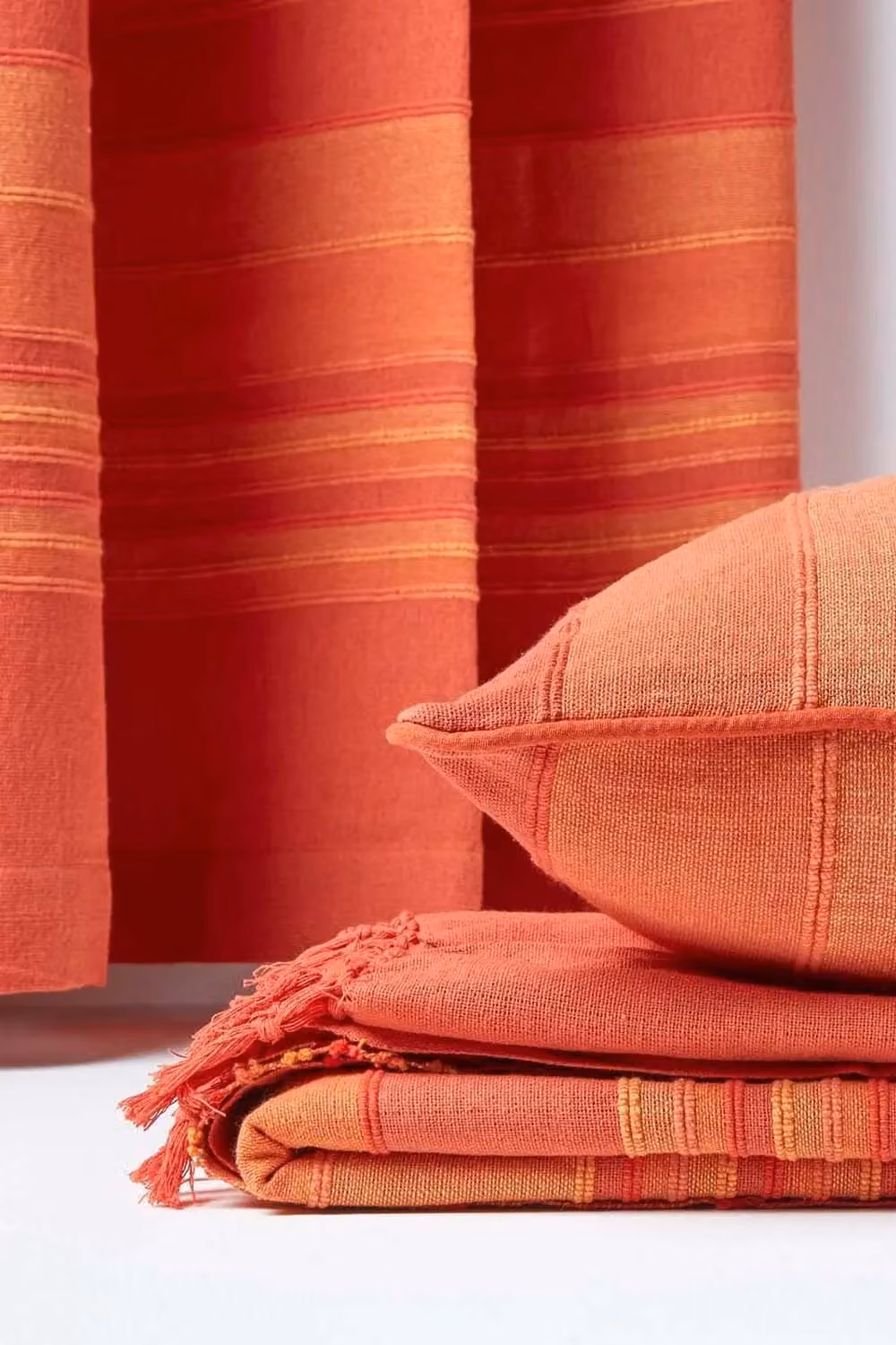 Homescapes Morocco Striped Cotton Cushion Cover in Terracotta and Orange, W/D/H: 45 x 45 x 45 cm – 2