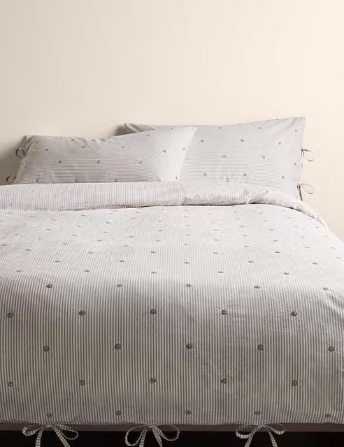 M&S Grey Striped Embroidered Pure Cotton Bedding Set W: 180 cm, H: 200 cm
