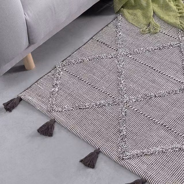 Wyld and Coco Oriental Geometric Woven Cotton Tassel Rug in Brown, W: 140 cm, D: 200 cm – 1