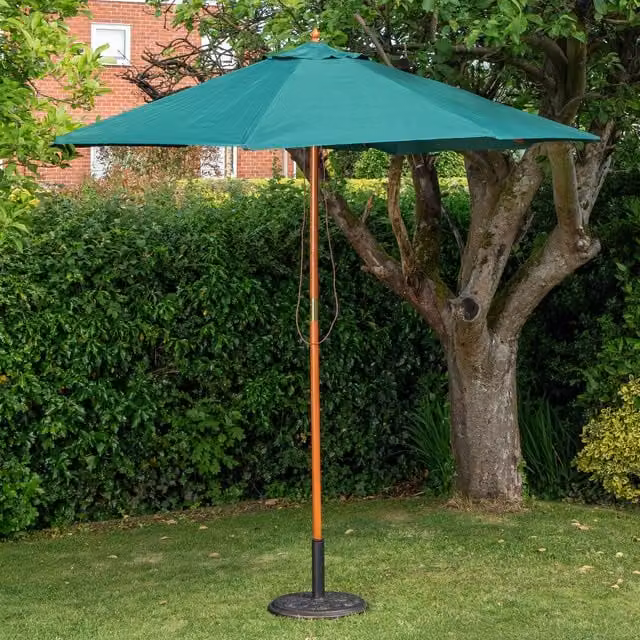 Samuel Alexander Green Wooden Garden Parasol with 9kg Base and Carry Bag