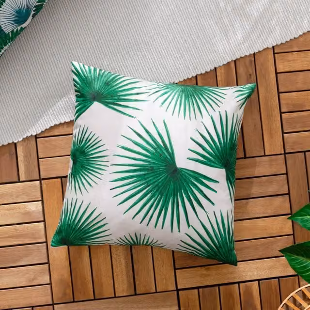 Riva Home Agave Tropical Floral Outdoor Cushion, Green, W/D/H: 45 x 45 x 45 cm – 1