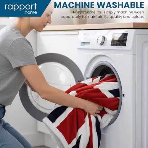 Rapport Home Reversible Geometric Fleece Throw in Red, White and Blue, W/D/H: 160 x 130 x 10 cm – 3
