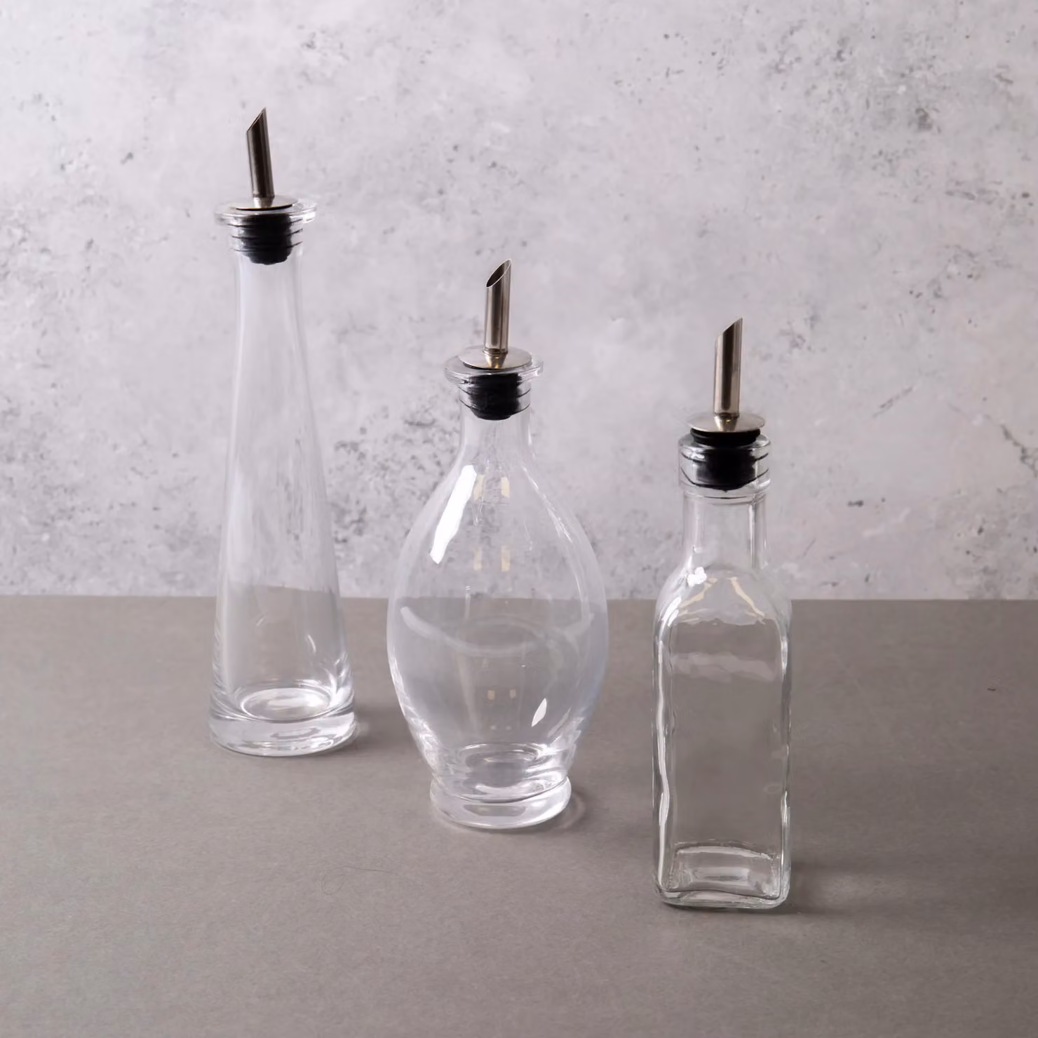 KitchenCraft 3pc Glass Oil and Vinegar Bottle Set in Transparent and Multicolour – 2