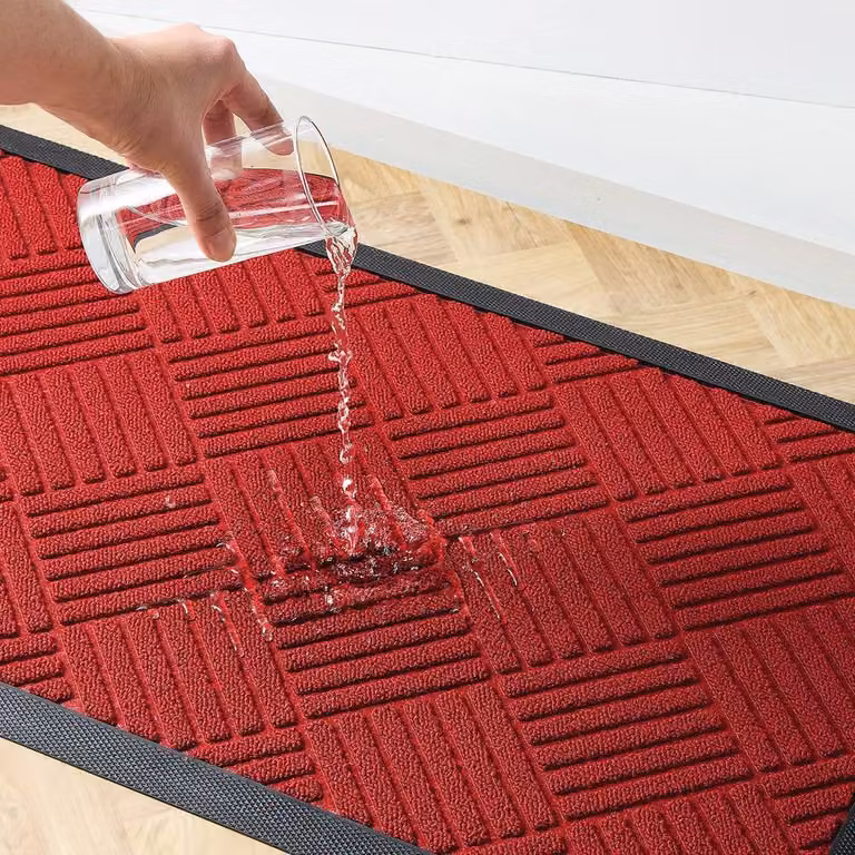 Clarsen Heavy Duty Non-Slip Outdoor Doormat in Red, Round, W: 76 cm, D: 46 cm