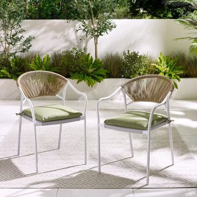 FurnitureboxUK Pair of Elba Outdoor Dining Chairs with Cushions in Metal and Rattan, Stackable, Beige