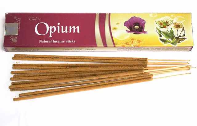 Aromatika KDMD Vedic Incense Sticks in Red with Floral and Oriental Scents – 1