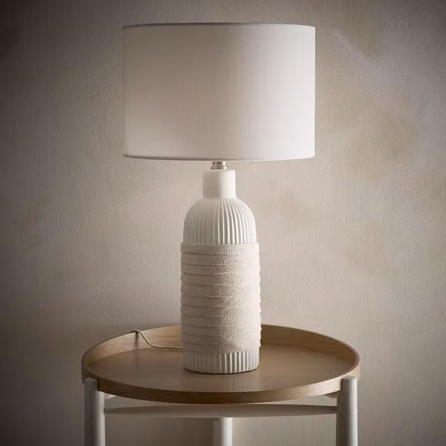 K LIVING Aria Ceramic Table Lamp in Beige and White, Height: 53 cm – 1