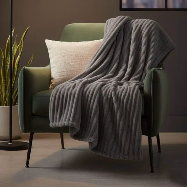 Snug City Grey Chunky Ribbed Mink Throw, W: 150 cm, D: 200 cm – 1