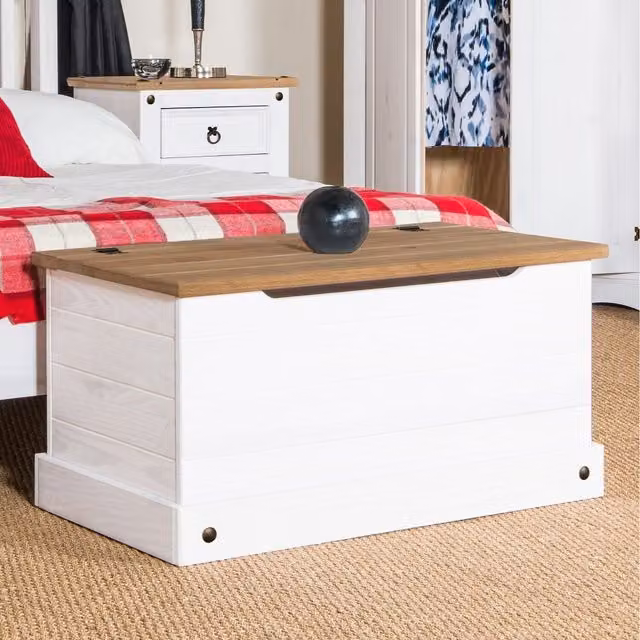 Core Products Corona White and Pine Storage Trunk, W/D/H: 90.2 x 48.0 x 44.5 cm